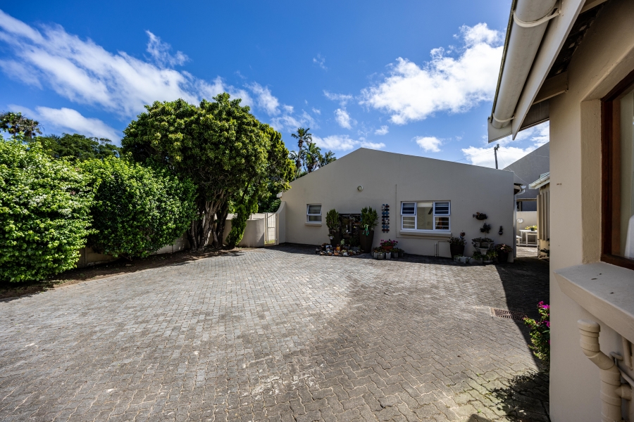 3 Bedroom Property for Sale in Beacon Bay Eastern Cape